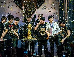 英雄联盟(LOL)官网 • 官方比赛与总决赛直播 | LOL ESPORTS