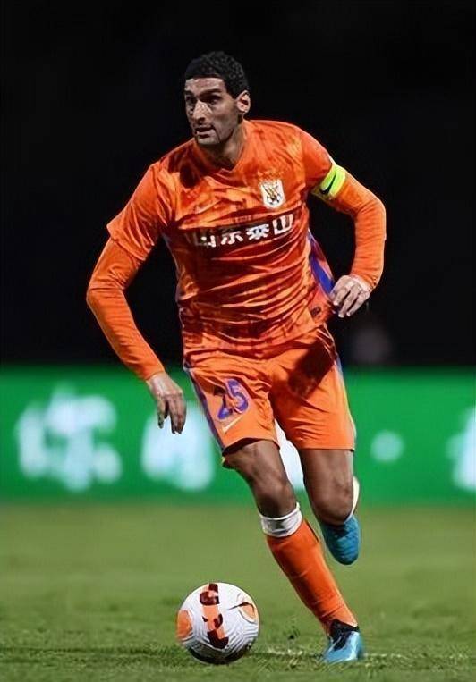 足总杯转会期走向成谜,深圳男篮豪取连胜,媒体盛赞,年轻球员得到机会(足球过人视频素材) 足总杯转会期走向成谜,深圳男篮豪取连胜,媒体盛赞,年轻球员得到机会(足球过人视频素材)