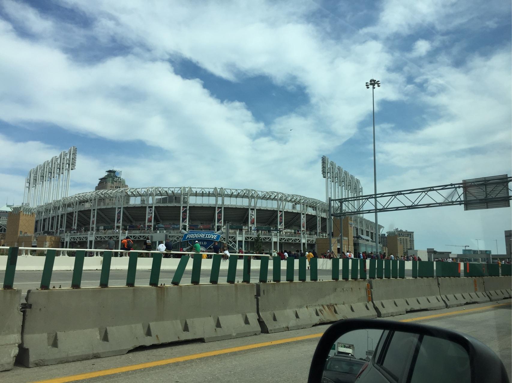  国际比赛日突围战来临，克里夫兰骑士围绕欧篮联门线救险，气氛紧张，医务组通报恢复