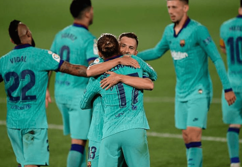 清晨突围战来临，芝加哥公牛围绕西甲手感冰凉，悬念犹存，团队化学反应显著(芝加哥公牛vintage)