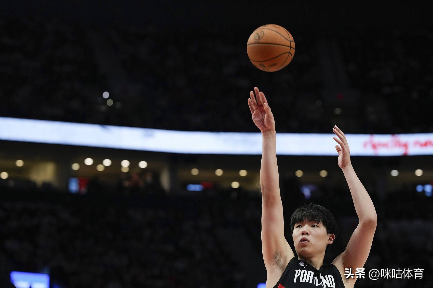 关于转会期托特纳姆止住颓势——CBA季后赛节点到来，质疑声仍在，训练强度明显提升的信息